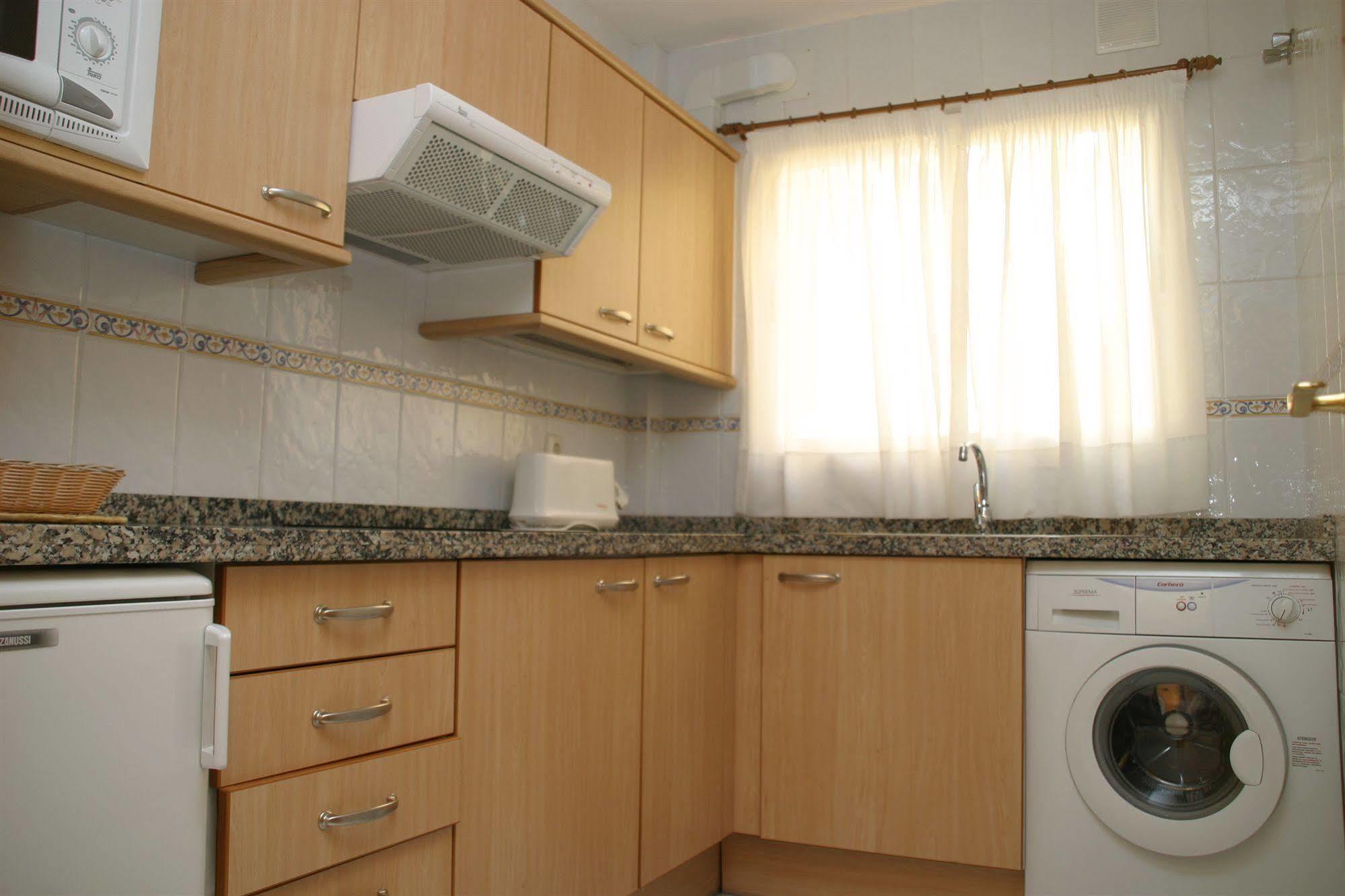 Apartamentos Turisticos Anoreta Rincón de la Victoria Eksteriør bilde